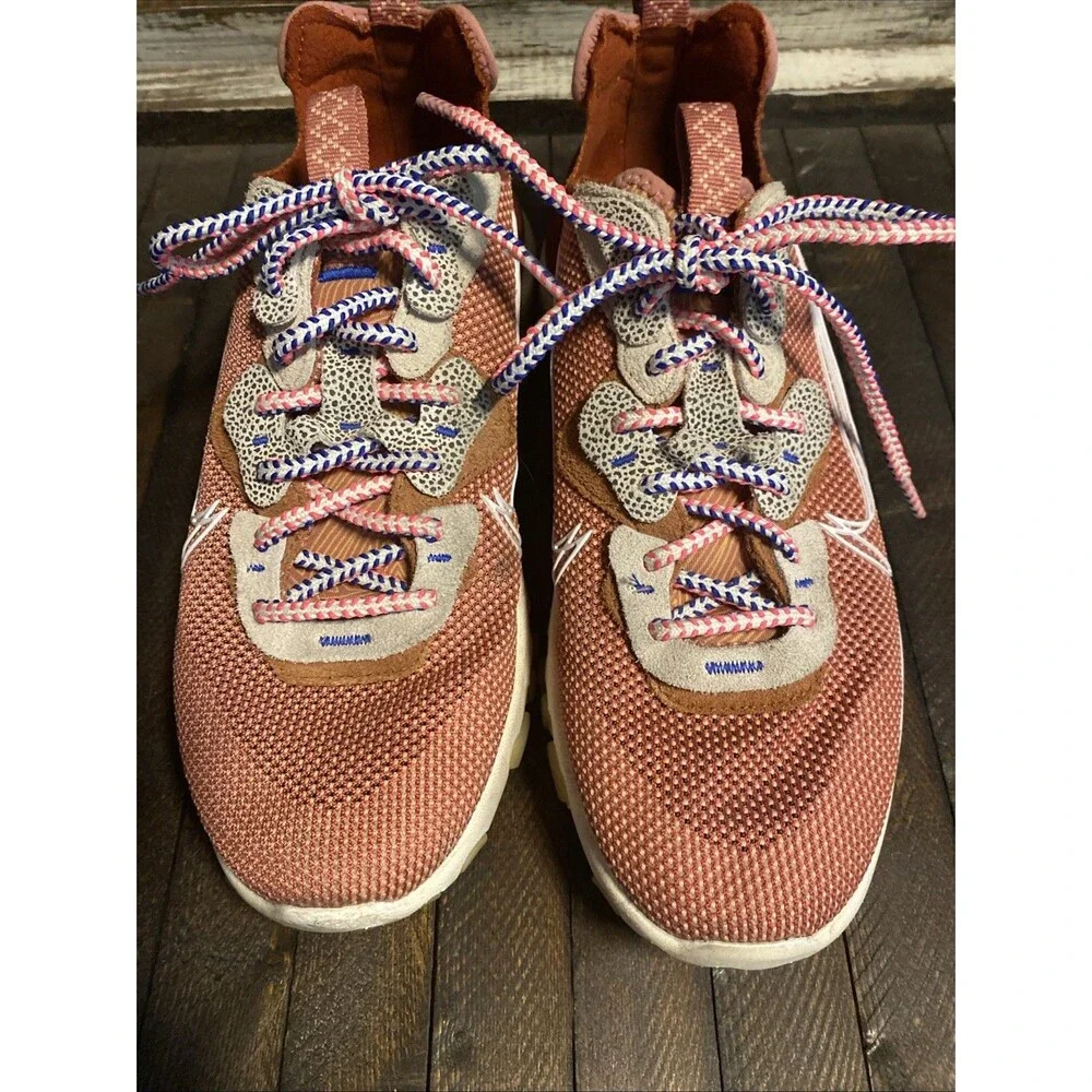 Nike React Women Size 11 US Athletic Shoes CT3618-991 - Picture 5 of 10